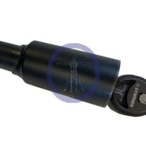 A black pipe with a black cap and a blue arrow.
