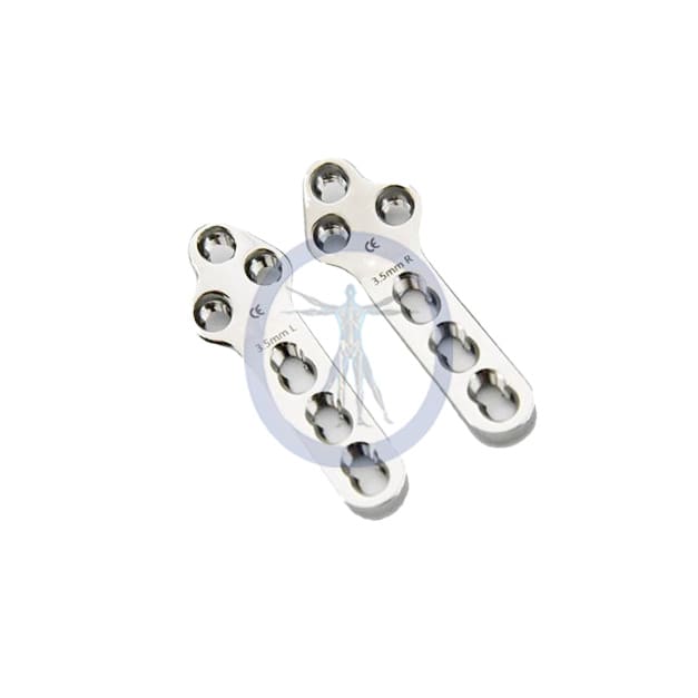 Two 3.5mm orthopedic bone plates.