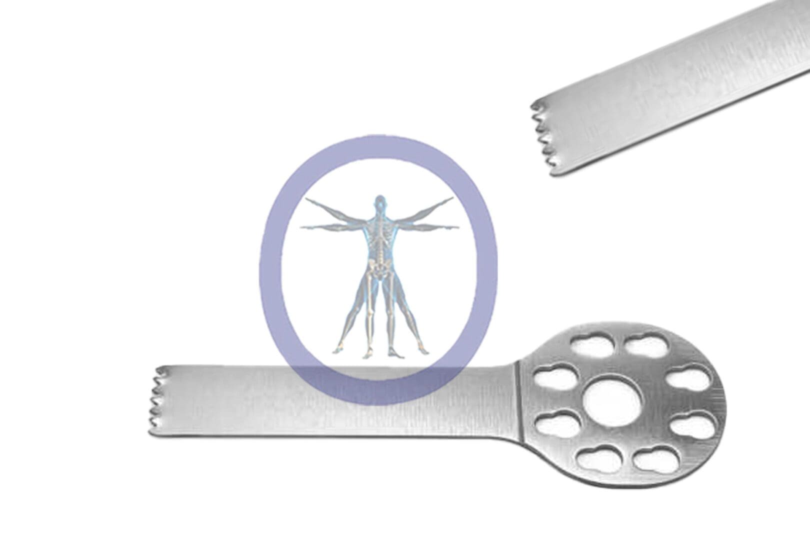 A digital image depicting a 30.0 MM X 6.4 MM X 0.64 MM Small Bone Sagittal Blade - 3M Micro Hub - OSSOK-132, placed between two metal surgical instruments.
