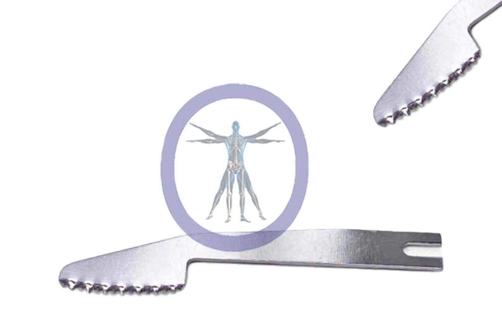 26.0 MM X 0.86 MM Small Bone Reciprocating Blade Microaire Style – OSSMB-14003 focusing on a human anatomy diagram, flanked by two surgical forceps, against a white background.
